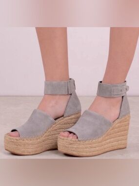 Dolce Vita Straw Light Gray Suede Espadrille Platform Wedge Sandals